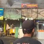 Diduga Akibat Kebocoran Gas, Sejumlah Kios Terbakar Di Terminal Bekasi