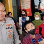Seorang anak yang di duga menjadi korban penelantaran orang tuannya. (Lintasbatas.news)
