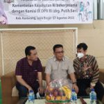 Anggota DPRD Karawang, K. Komarudin (Ledeng) Mendampingi Kunjungan Kerja Komisi IX DPR RI.