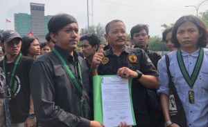 Himpunan Mahasiswa Islam (HMI) Cabang Karawang gruduk Pemerintah Daerah Kabupaten. (Lintasbatas.news)