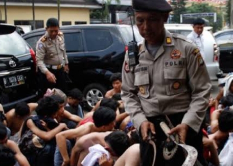 Tawuran Pelajar Terjaring Patroli Polisi di Bekasi.