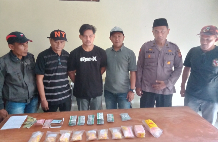 Unit Reskrim Polsek Cibuaya Tangkap Bandar dan Amankan Ribuan Tramadol dan Pil Eximer