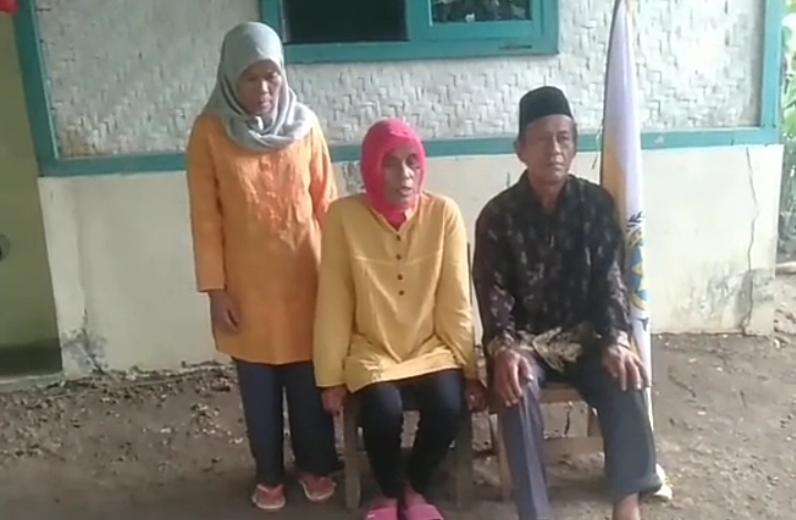 Viral Wanita Tua Di Karawang Mengaku Sebagai Imam Mahdi