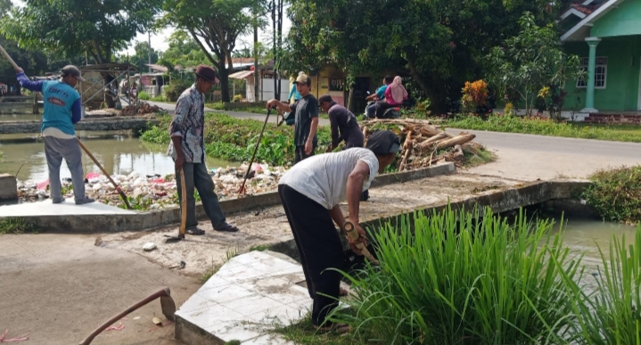 Pemdes Kutamakmur Giat Sabtu Bersih (Saber)