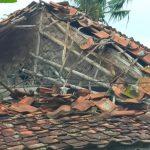 Hujan Disertai Angin Kencang Nyaris Robohkan Rumah Warga