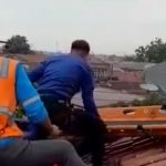 Warga di Karawang, tewas tersengat listrik. (Lintasbatas.news)