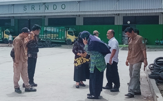 Gudang Milik Srindo Urug Pondasi, Diduga Menggunakan Limbah Beracun