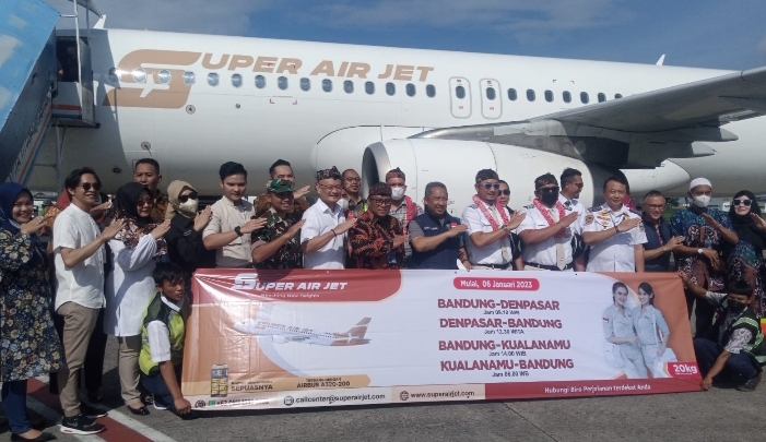 Launching Rute Terbaru Maskapai Super Air Jet di Bandara Husein Sastranegara Bandung