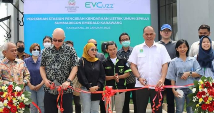 Summarecon Emerald Karawang Hadirkan Stasiun Pengisian Kendaraan Listrik Umum EVCuzz