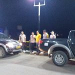 Patroli gabungan anggota Polsek Tirtajaya dengan Polsek Batujaya. (Lintasbatas.news)