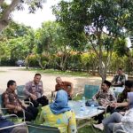 Kapolsek Tirtajaya, Giat Jumat Curhat Bersama Camat dan Kepala Desa