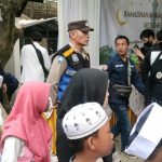 Polisi Pengamanan Giat Bakti Sosial Santunan Kepada Anak Yatim Piatu