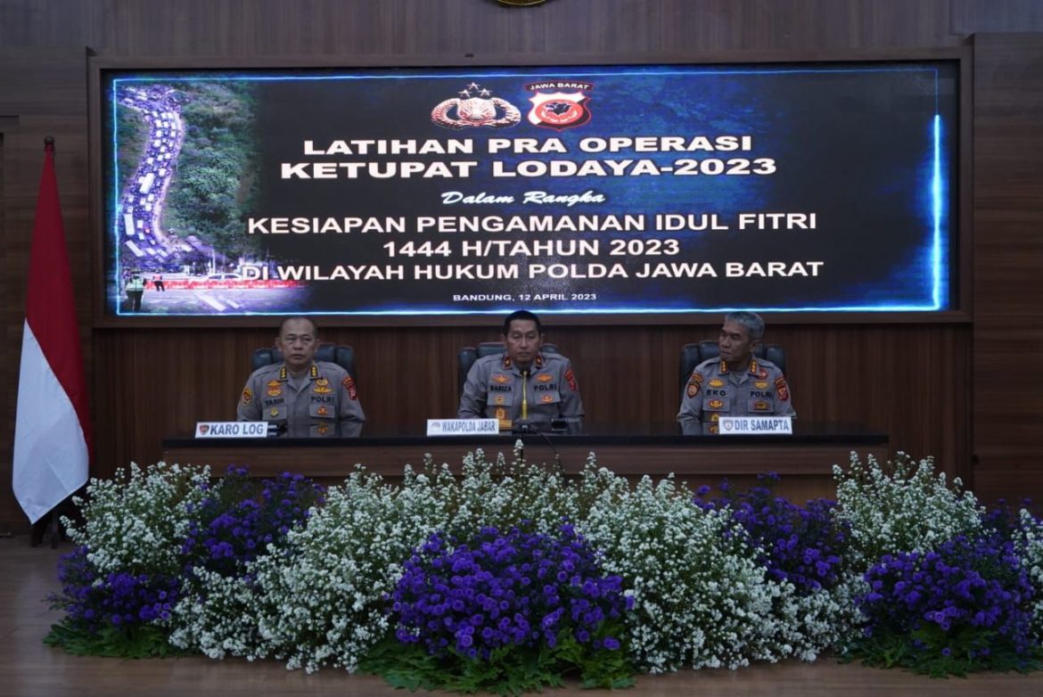 Wakapolda Jabar Membuka Upacara Pelatihan Pra Ops Ketupat Lodaya 2023