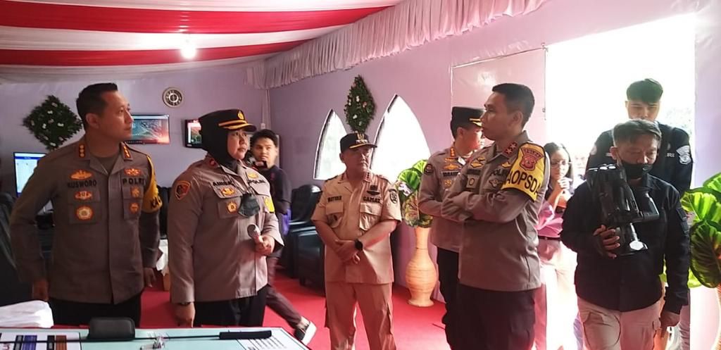 Cek Sarana dan Prasarana, Kapolda Jawa Barat Meninjau Pos Pam Cikaledong Nagreg