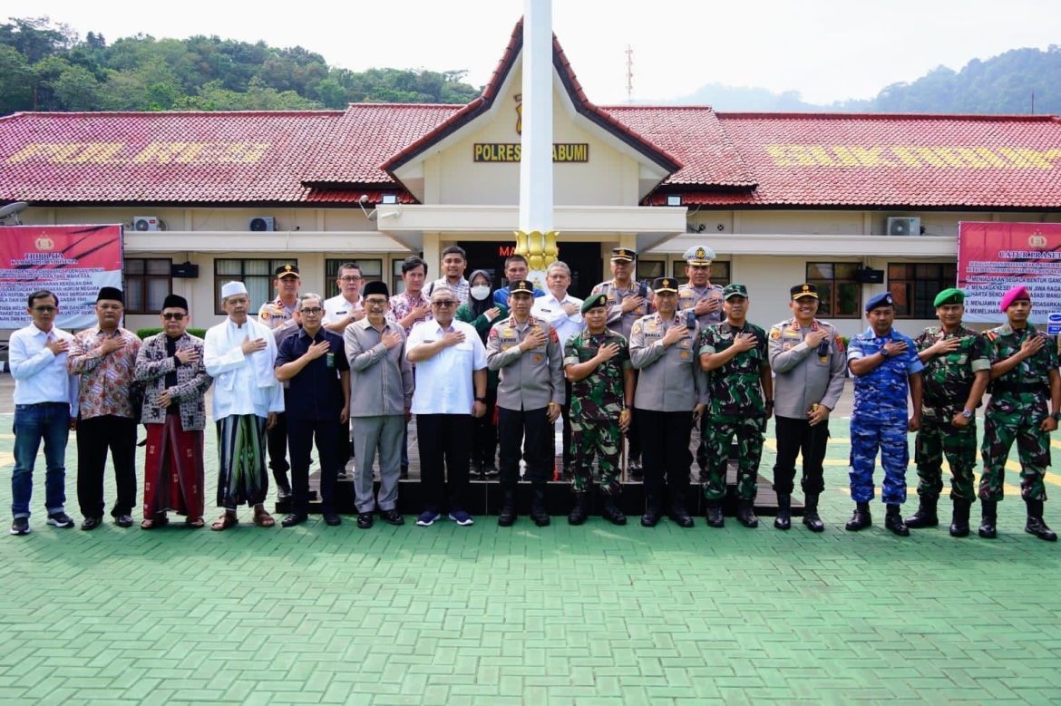 Kunjungi Polres Sukabumi, Kapolda Jabar Banyak Mendapat Apresiasi Dari Forkopimda dan Tokoh Masyarakat