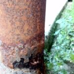 Warga Sampalan Keluhkan Kondisi Tiang Listrik Ruksak