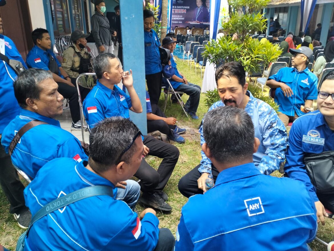 Kader Demokrat Karawang Ngamuk Balihonya Dicabut Satpol PP Dirumahnya Sendiri