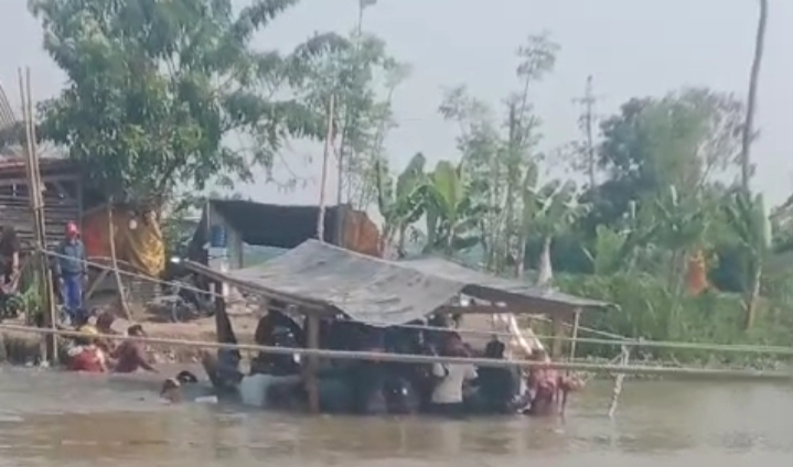 Jasa Perahu Penyeberangan Orang Tenggelam